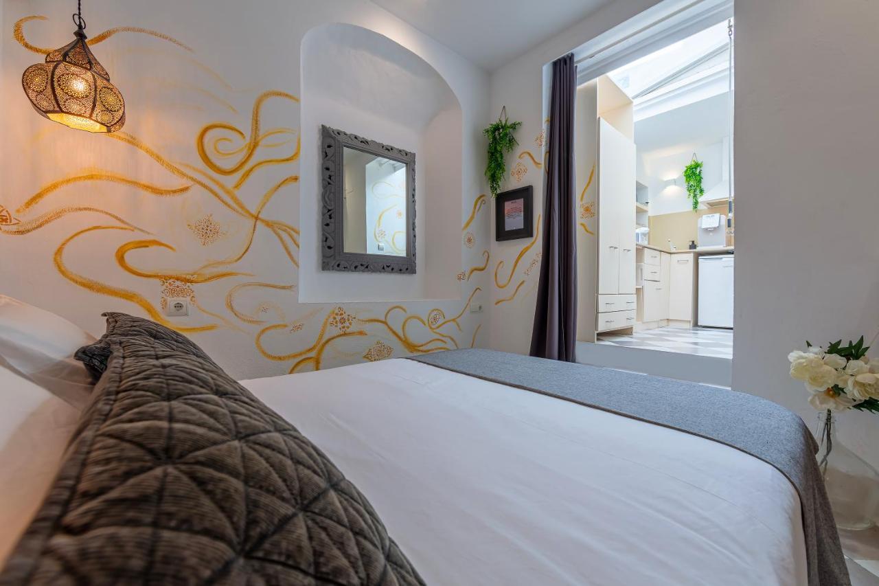 La Casa De La Favorita Hotel Tarifa Ngoại thất bức ảnh